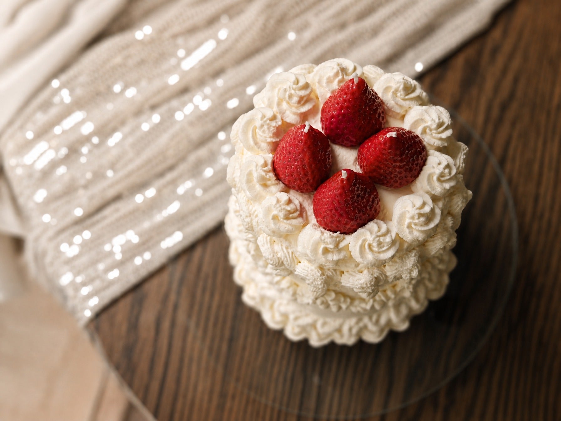 KAJO STRAWBERRY CAKE CANDLES
